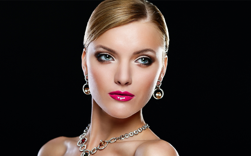 Best Earrings For Diamond Face Shape